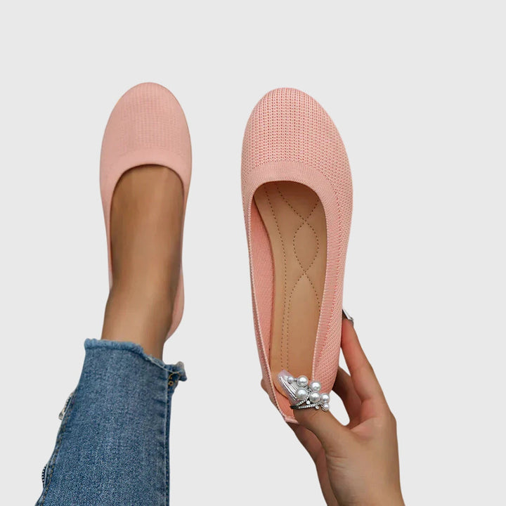 April | Women&
