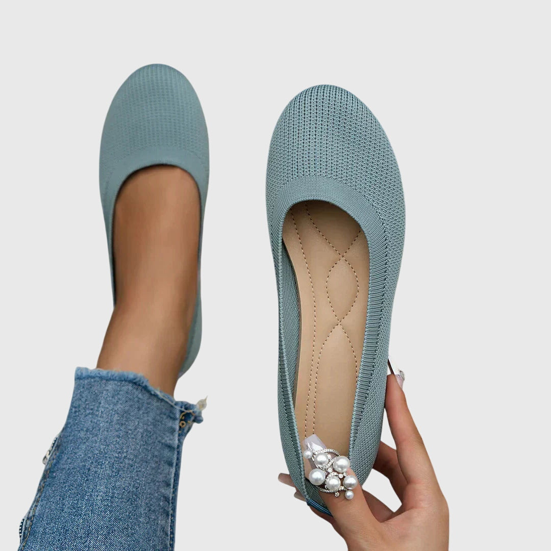 April | Women&