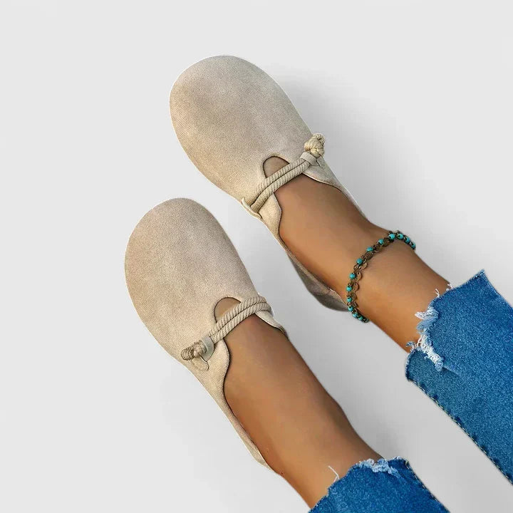 Callie | Women&
