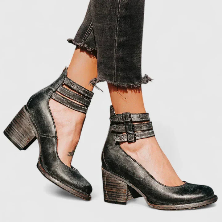 Erin | Women&