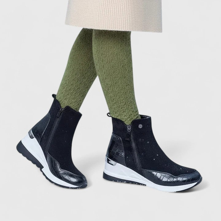 Esther | Women&