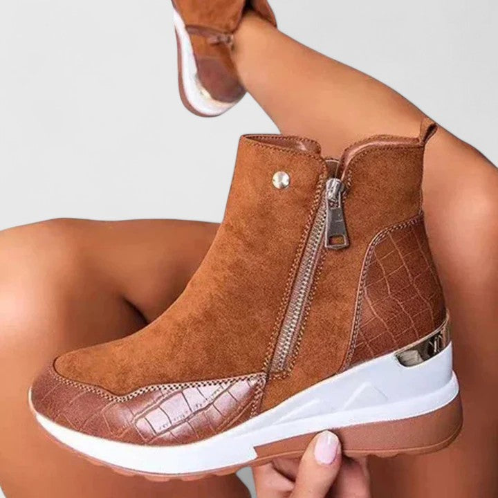 Esther | Women&