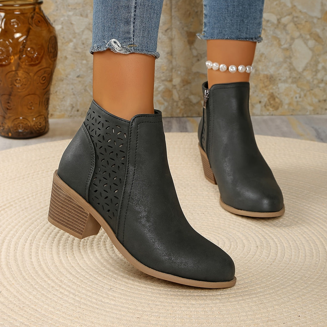 Frances | Women&