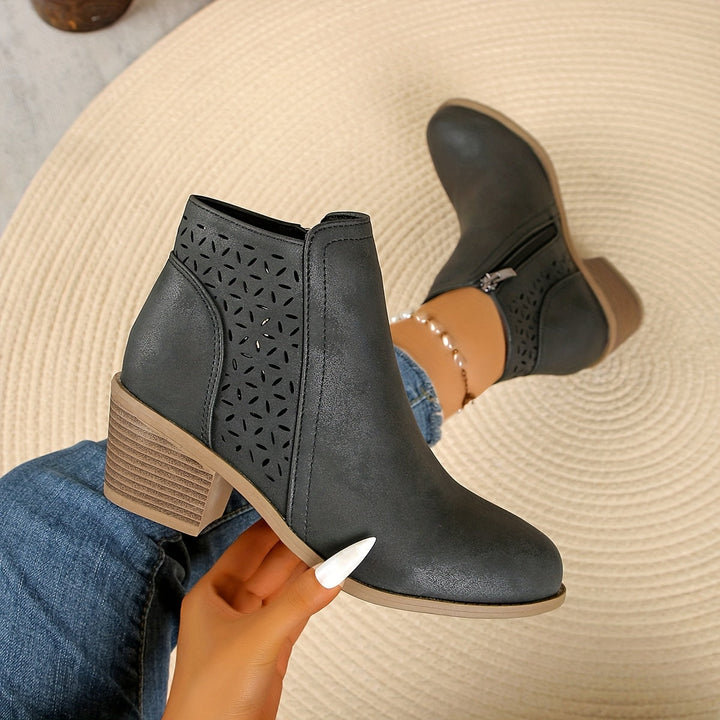 Frances | Women&