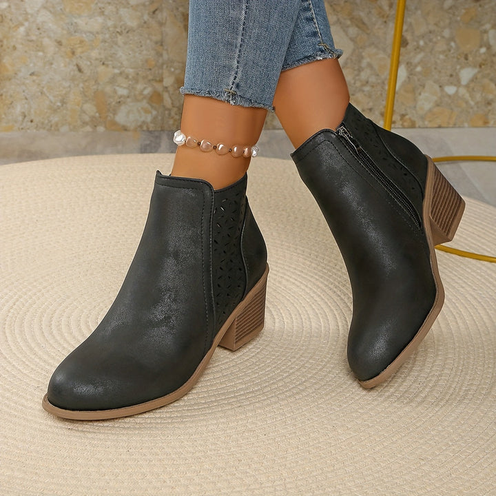 Frances | Women&