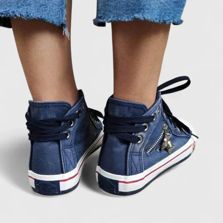Kayla | Women&