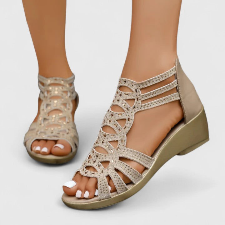 Kelly | Women&