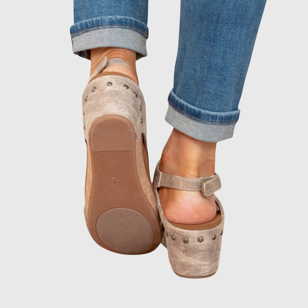 Leanne | Women&