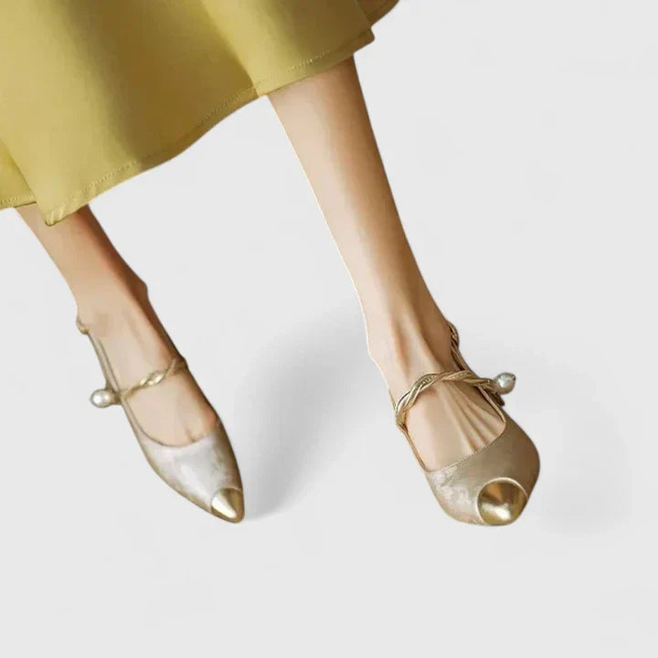 Lucy | Women&