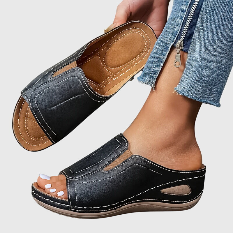 Lynn | Women&