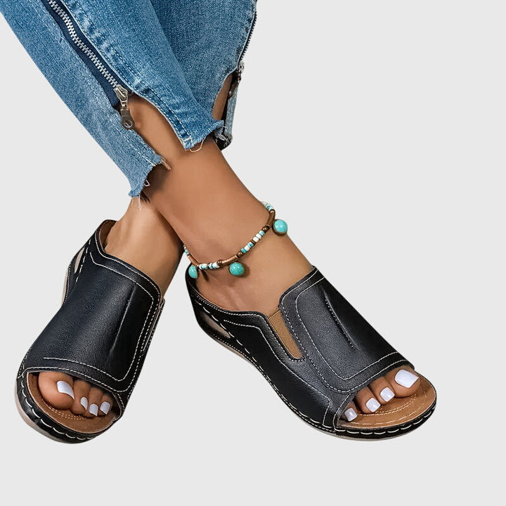 Lynn | Women&
