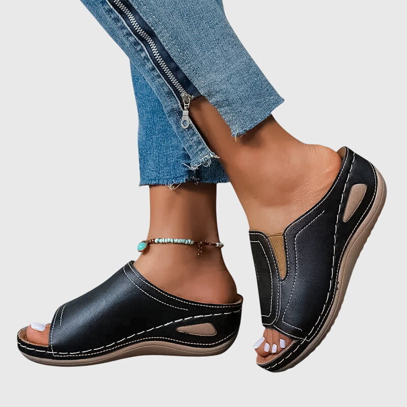 Lynn | Women&