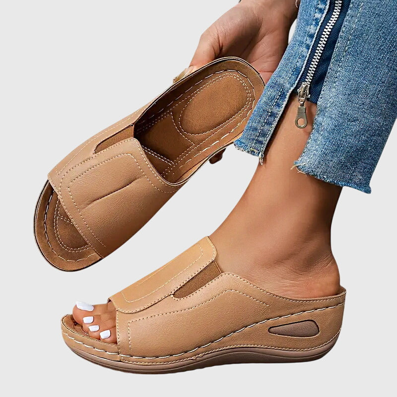 Lynn | Women&