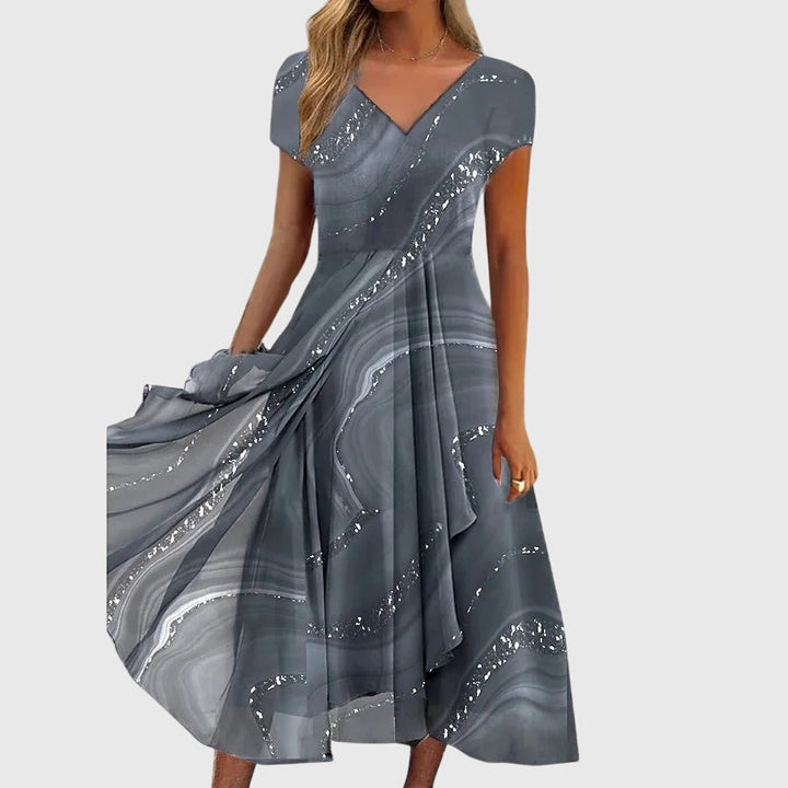 Nell | Women&