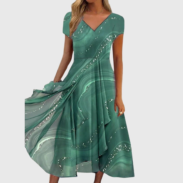 Nell | Women&